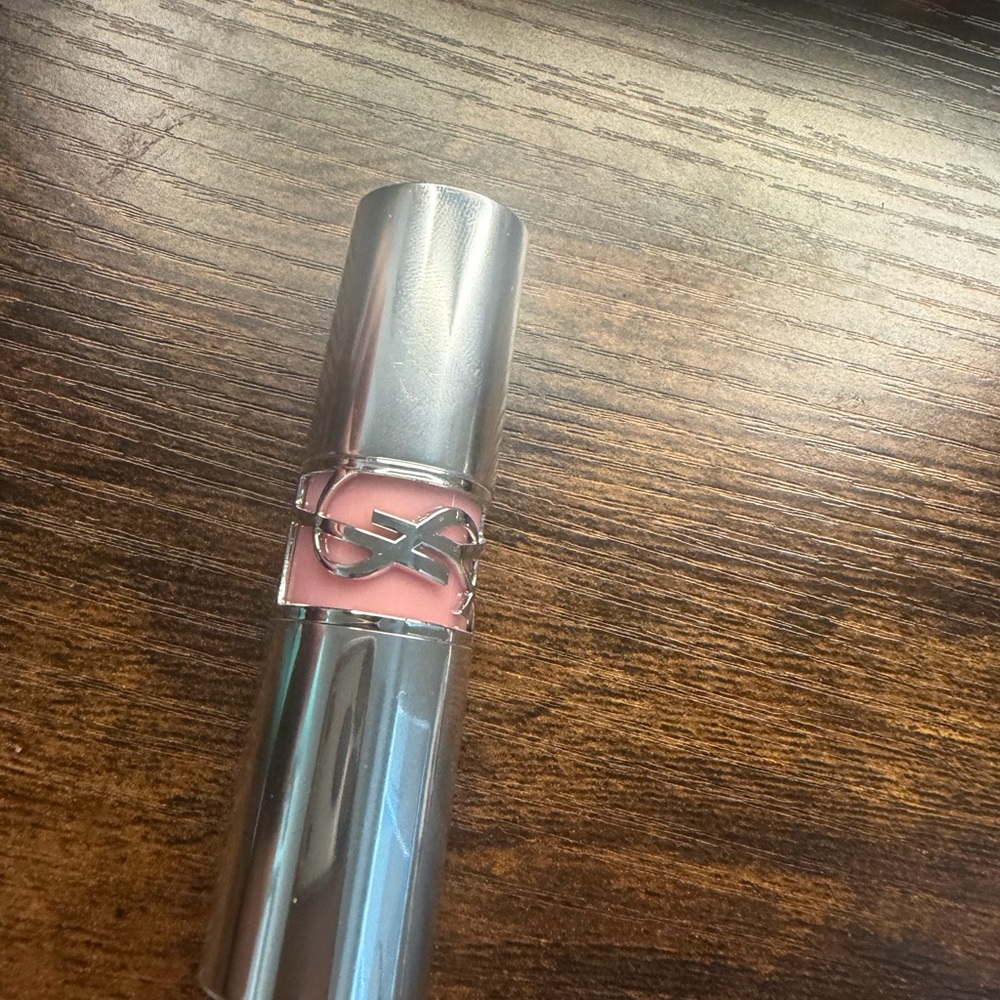 Yves Saint Laurent Loveshine lip oil stick